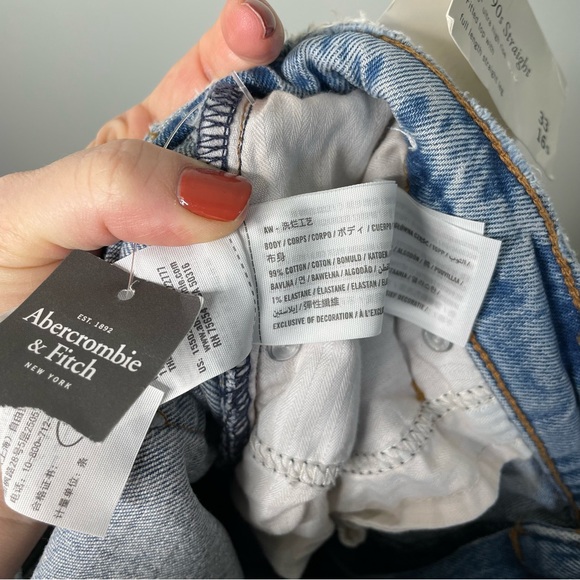 NWT Abercrombie & Fitch The ‘90s Straight Ultra High Rise Jeans Size 33/16 SHORT - Picture 10 of 10